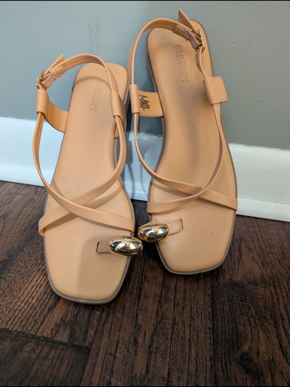 Old Navy Beige Tan Strappy Toe-Ring Sandals with Gold Accent